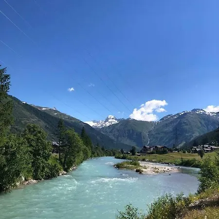 Chalet Breithorn 3 Bedroom House Ferienhaus